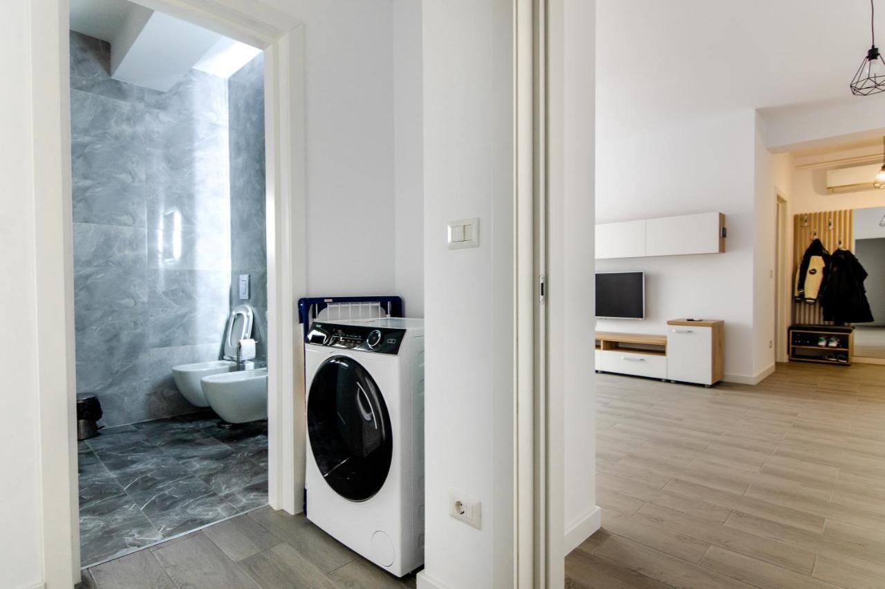 Samplus Central Apartment クラヨーヴァ エクステリア 写真