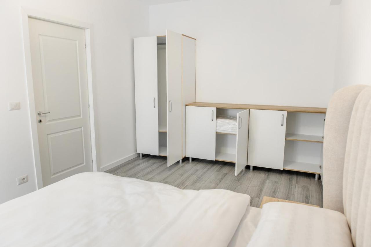 Samplus Central Apartment クラヨーヴァ エクステリア 写真